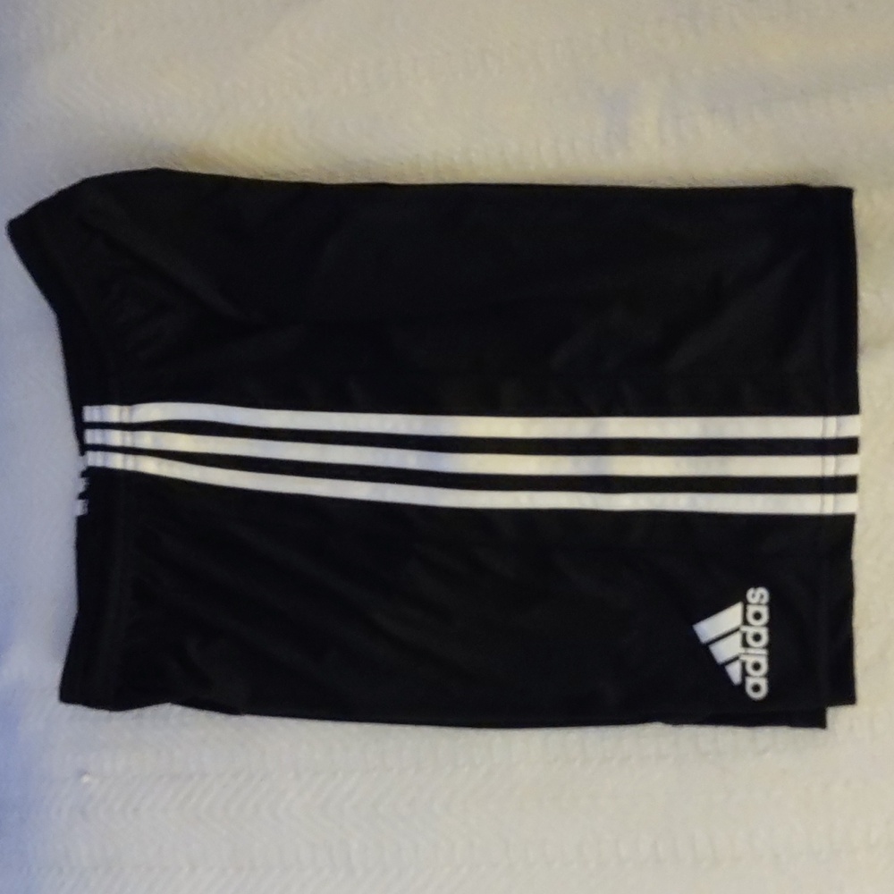 Adidas Aeroready soccer shorts black white stripes. Boy's XL, NWT